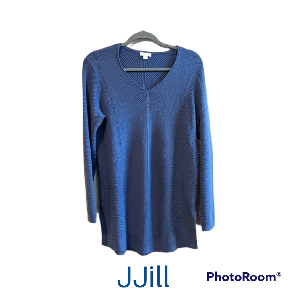 JJill Blue v neck sweater EUC